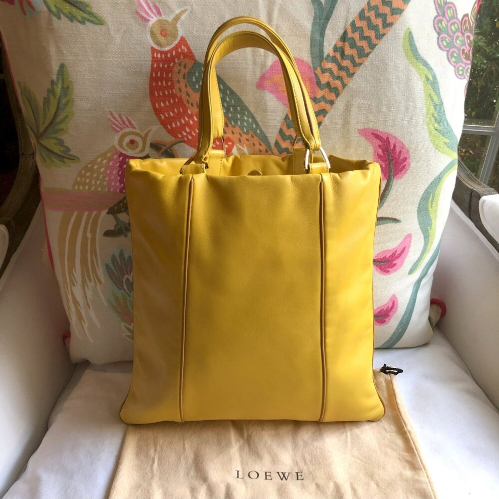 💛 LOEWE Anagram Yellow Leather Shopper Tote Bag - Picture 3 of 12